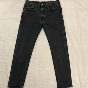 NWOT LEVI PREMIUM JEANS LOT 502. 32x32